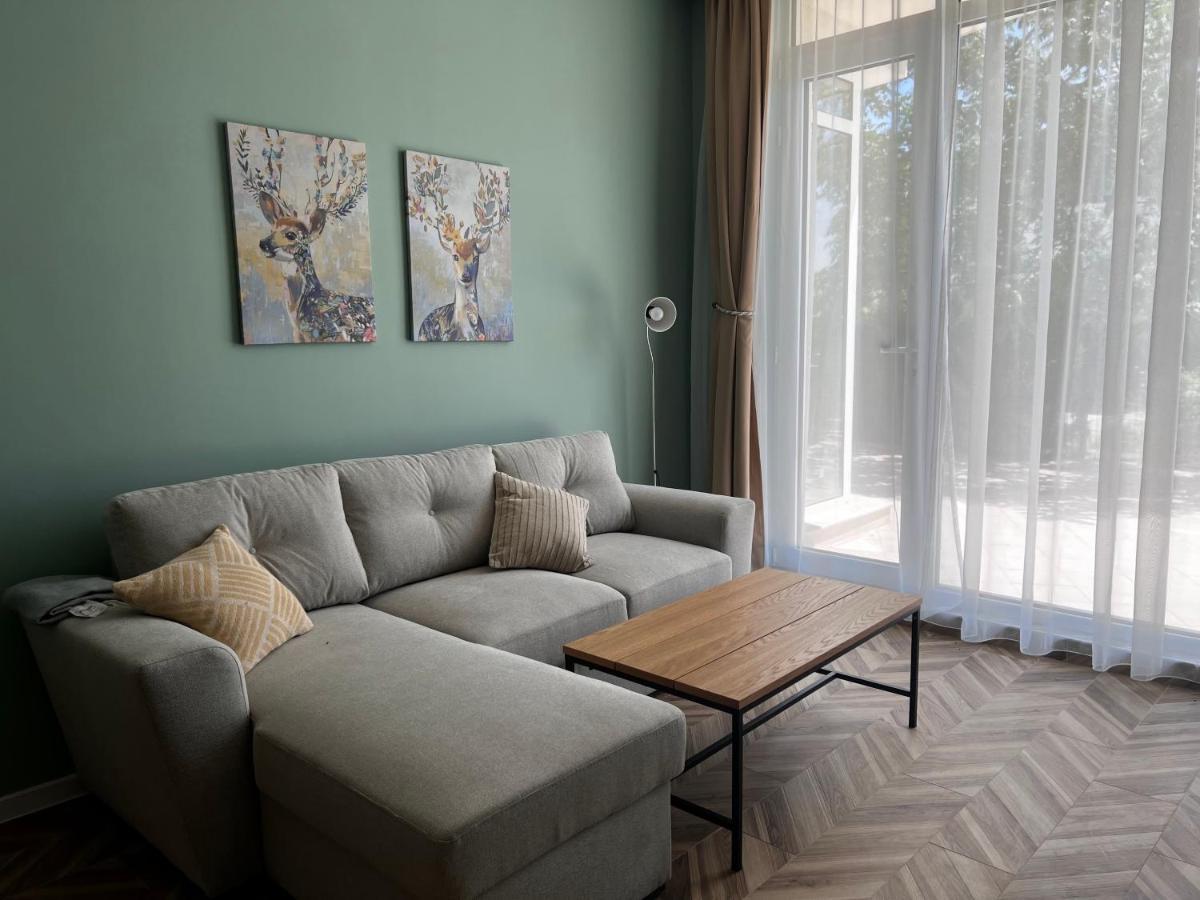 Las Brisas Garden Apartment Burgas by Eksteriør bilde