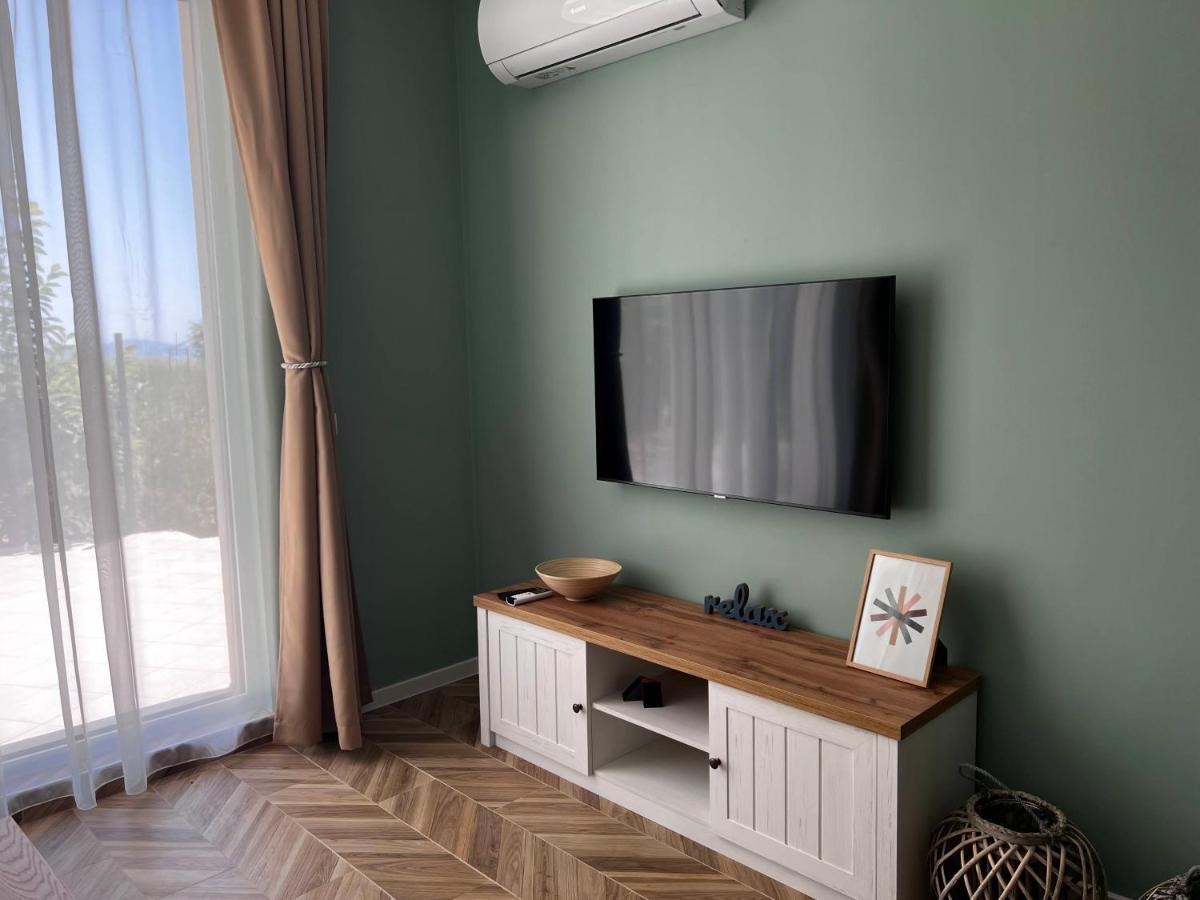 Las Brisas Garden Apartment Burgas by Eksteriør bilde